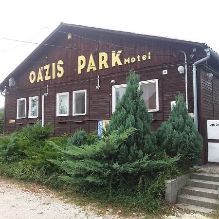 Oazis Park Motel Ráckeve Екстериор снимка